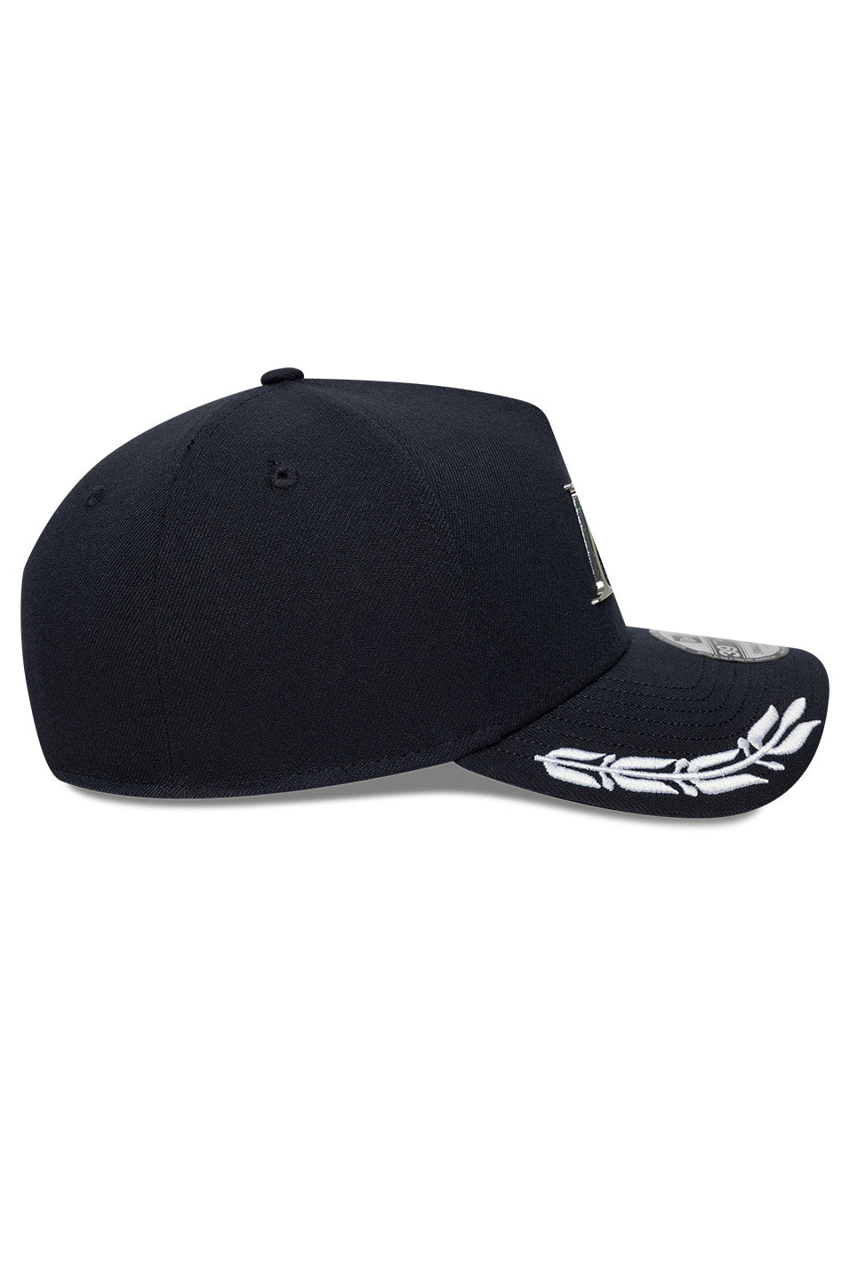 MAINS x New Era Chrome M Badge 39Thirty Fitted Cap